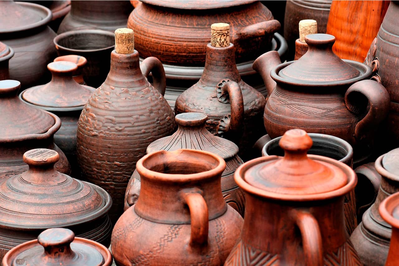 Red clay pottery